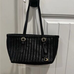 Coach woven sling tote bnwt black
